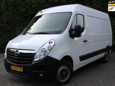 Opel Movano 2.3 CDTI L2H2 110PK | Airco | Parkeersensoren | Cruise Control | Mobiel integratie | 3-zits