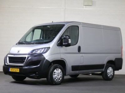 Peugeot Boxer 2.2 BlueHDi 140pk Airco Navigatie Camera