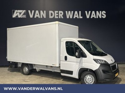 Peugeot Boxer 2.2 BlueHDi 141pk **BPM VRIJ voor de Ondernemer** Bakwagen Laadklep 1098kg laadvermogen Euro6 Airco | Bijrijdersbank