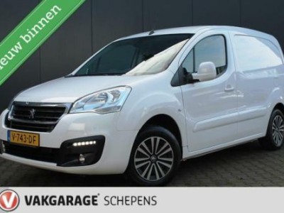 Peugeot Partner 1.6 BlueHDi 100 PK | Airco | Navi | 3 zits | Ramen achter