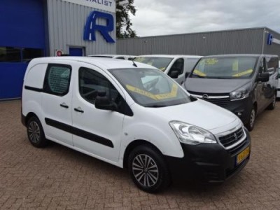 Peugeot Partner 120 1.6 BlueHDi 100 Pk MARGE AUTO AIRCO NAVI 2 x AIRBAG SCHUIFDEUR