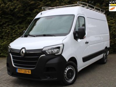 Renault Master T35 2.3 dCi 135 L2H2 136PK | NWE APK | Airco | PDC V+A | Imperiaal | Trekhaak | Achteruitrijcamera | CruiseControl