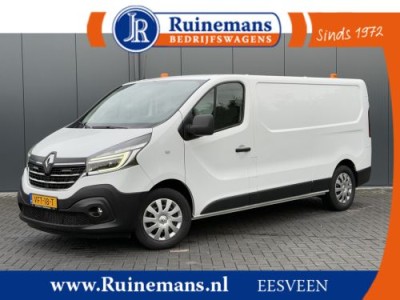 Renault Trafic 2.0 dCi 120 PK / L2H1 / 1e EIG. / TREKHAAK / AIRCO / CRUISE / LED / NAVI