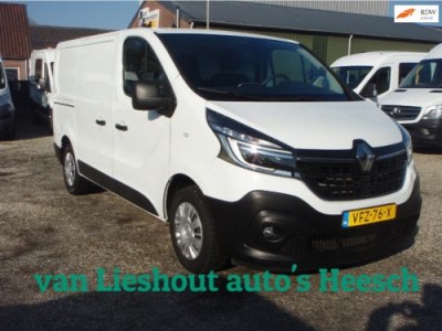 Renault Trafic 2.0 dCi 120 T27 Groot scherm navi 69364 km bj 20