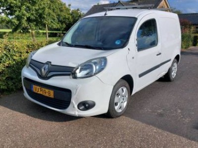 Schade bedrijfswagens Kangoo 1.5 Blue dCi 95 Work Edition AIRCO 78716 KM  BJ 2021