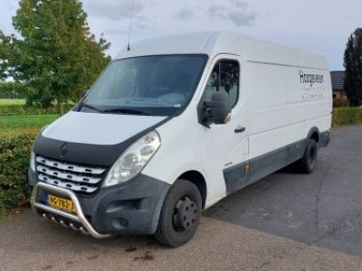 Schade bedrijfswagens Master T35 2.3 dCi L4H2 BJ 2011