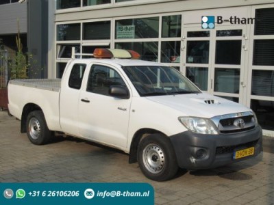 Toyota Hilux 2.5 D-4D 88KW VX Xtra Cab 4x2 2WD AIRCO - KLIMA