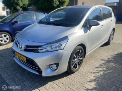 Toyota Verso 1.6 D-4D Dynamic 217.DKM AIRCO NAVI CAMERA GRIJSKENTEKEN