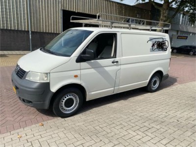 Volkswagen Transporter 1.9 TDI 300 T800 * 2006 * Airbag * Stuurbekrachtiging *