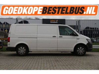 Volkswagen Transporter 2.0 TDI 102PK / L2H1 / Trekhaak / APK 12-2015 / Airco..