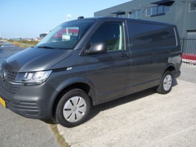 Volkswagen Transporter 2.0 TDI L1H1 26 90 pk kort achterdeurtjes bijrijdersbank