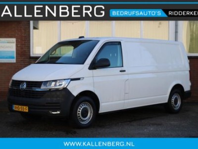 Volkswagen Transporter 2.0 TDI L2H1 150 PK Automaat / App connect / Navi / PDC