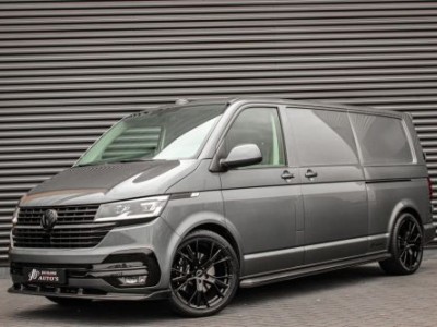 Volkswagen Transporter 2.0 TDI L2H1 204PK FULL BLACK / JB- EDITION / LEDEREN BEKLEDING / VERLAGINGSVEREN / APPLE CARPLAY / SPOILER