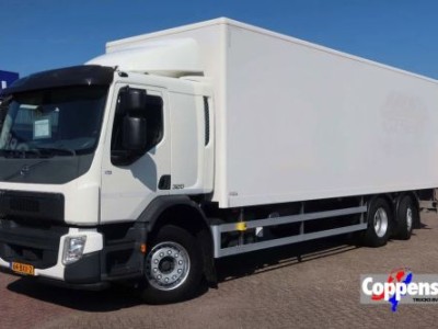 Volvo FE 320 Bakwagen + Laadklep Stuur As