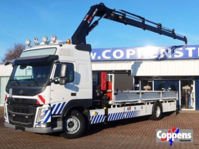 Volvo FM 330 Kraanwagen HIAB 228 radiografisch, 4 uitschuifbaar